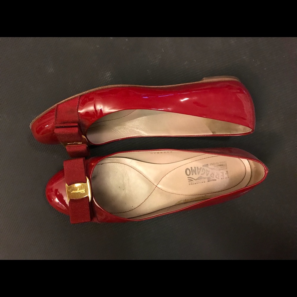 Ferragamo red patent classic Ballerina flat
